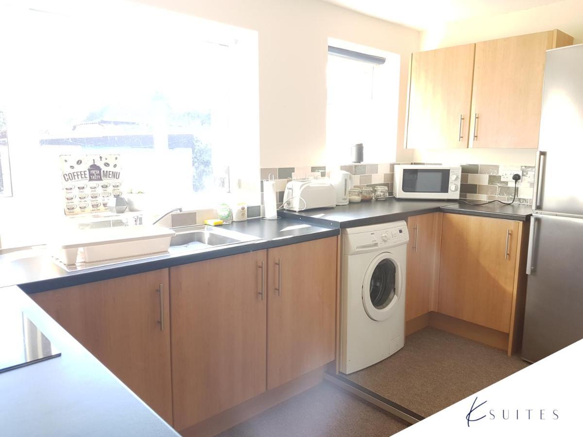 K Suites - Alder Road - Free Parking Southampton Eksteriør billede